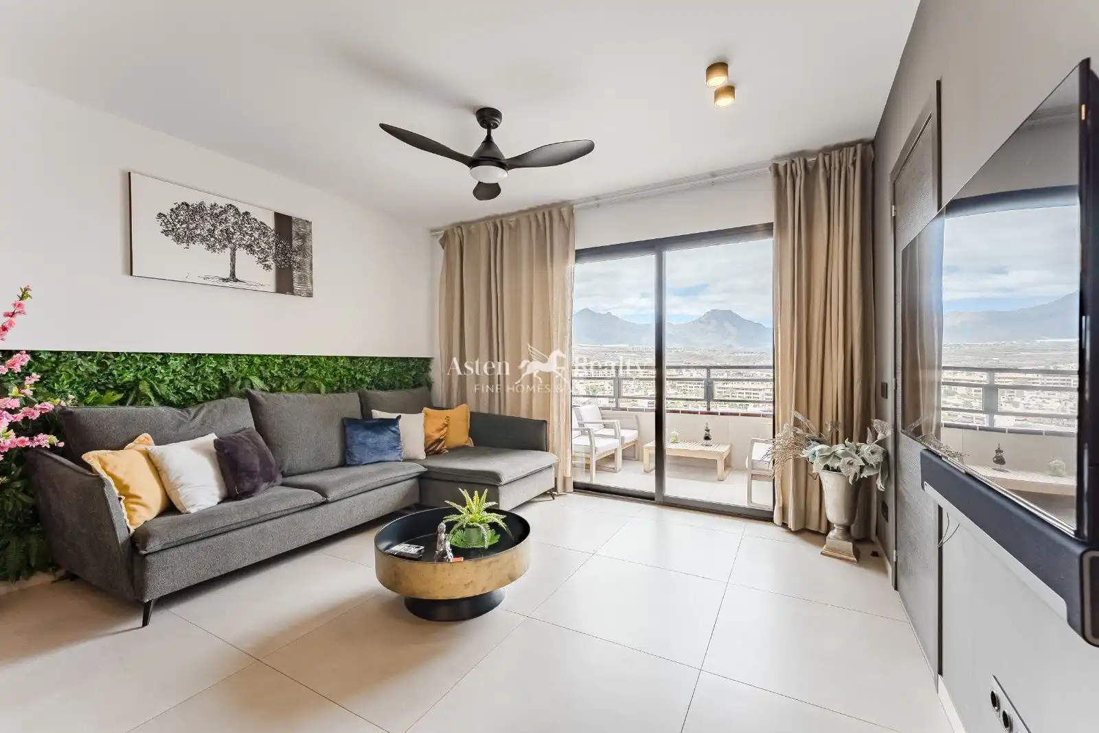 Apartment with pool for sale in Adeje 300, imagen 7