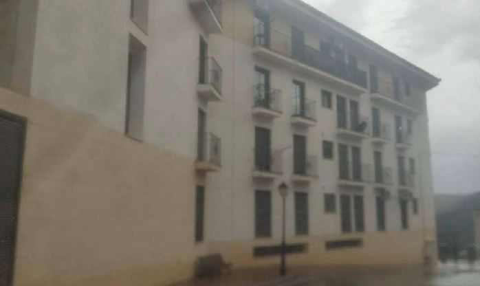 Vista exterior de Traster en venda en Lucena del Cid