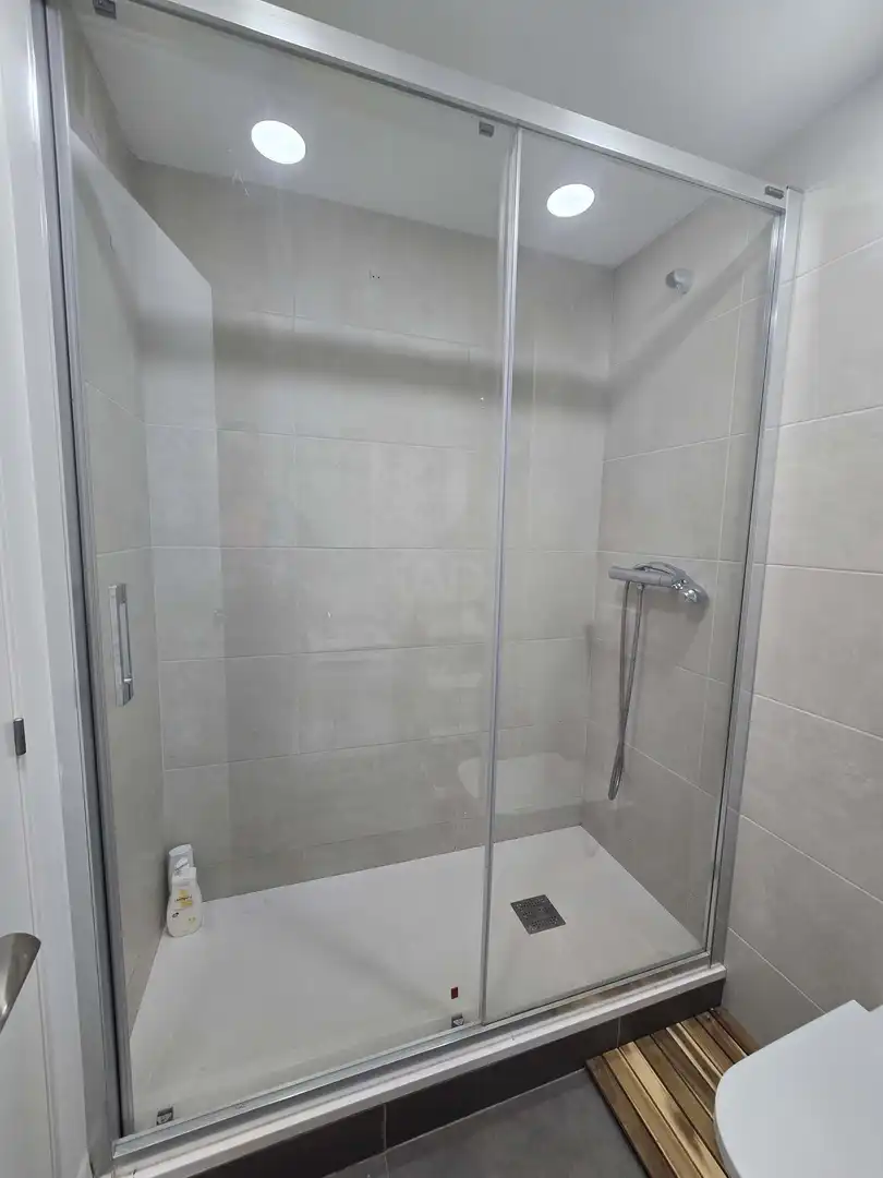 Bathroom of Flat for rent in Cerdanyola del Vallès