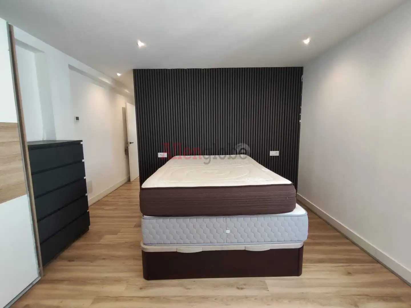 Schlafzimmer von Wohnung zum Verkauf in Oviedo  mit Heizung