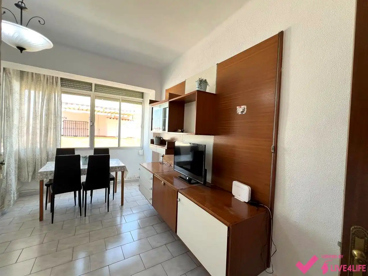 Living room of Flat for share in Sevilla  with Air Conditioner, Heating and Furnished