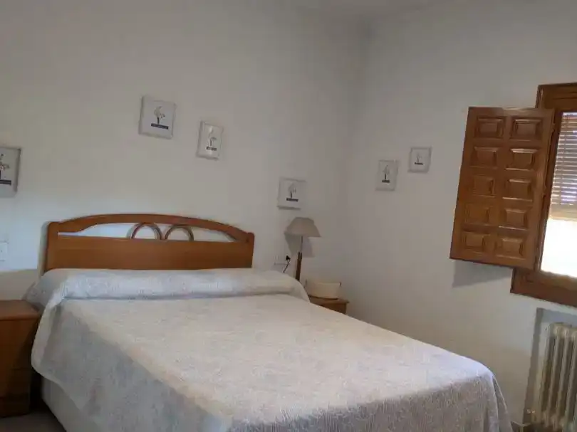 Dormitori de Pis en venda en Onil amb Jardí privat, Traster i Piscina