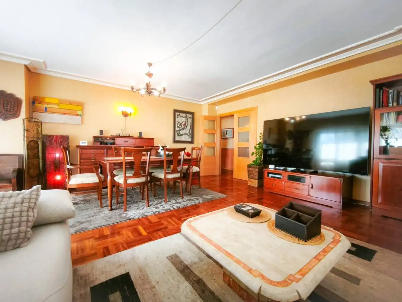 Sala d'estar de Pis en venda en Burgos amb Calefacció, Parquet i Traster