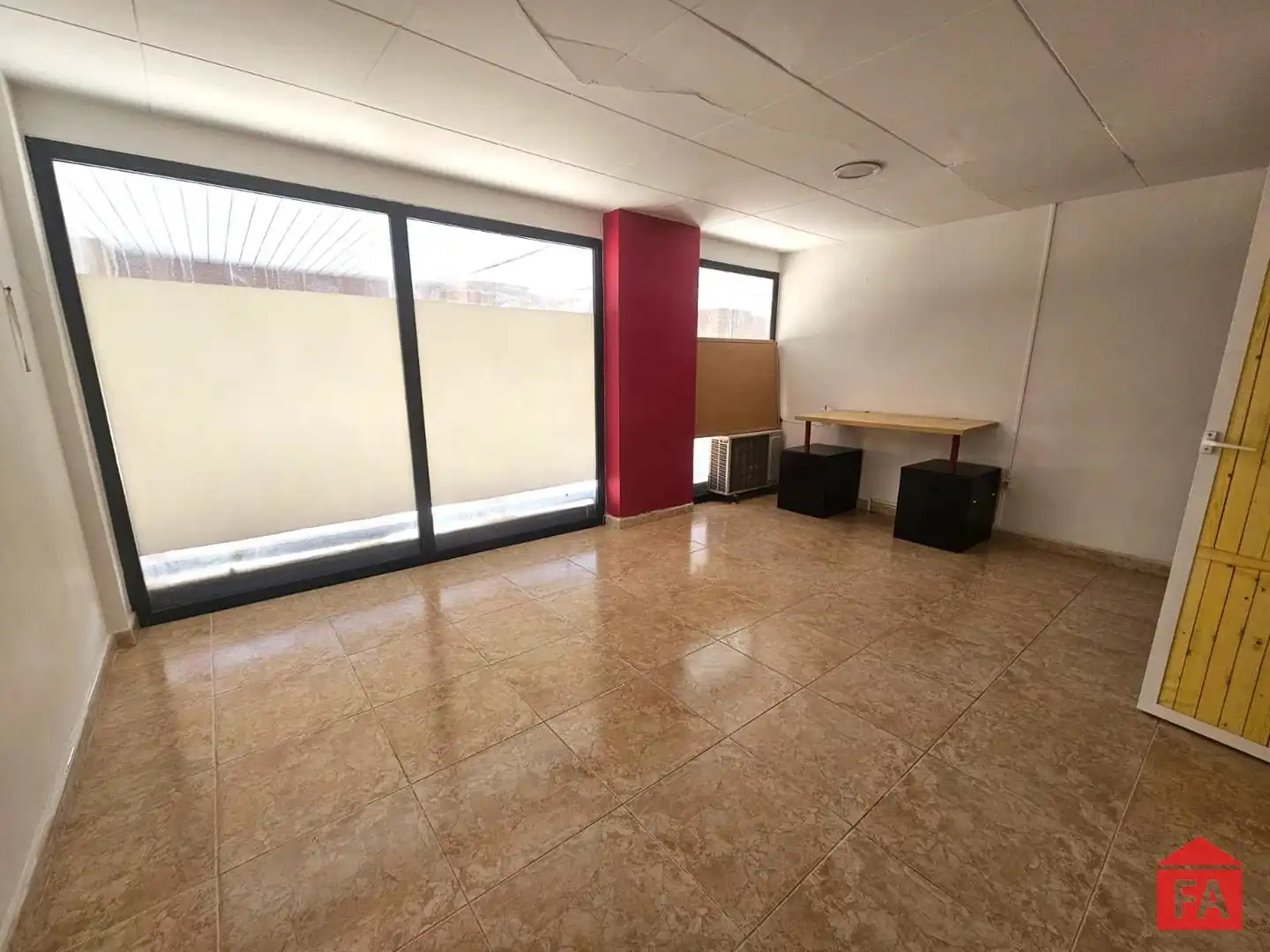 Locale commerciale in affitto a Centre