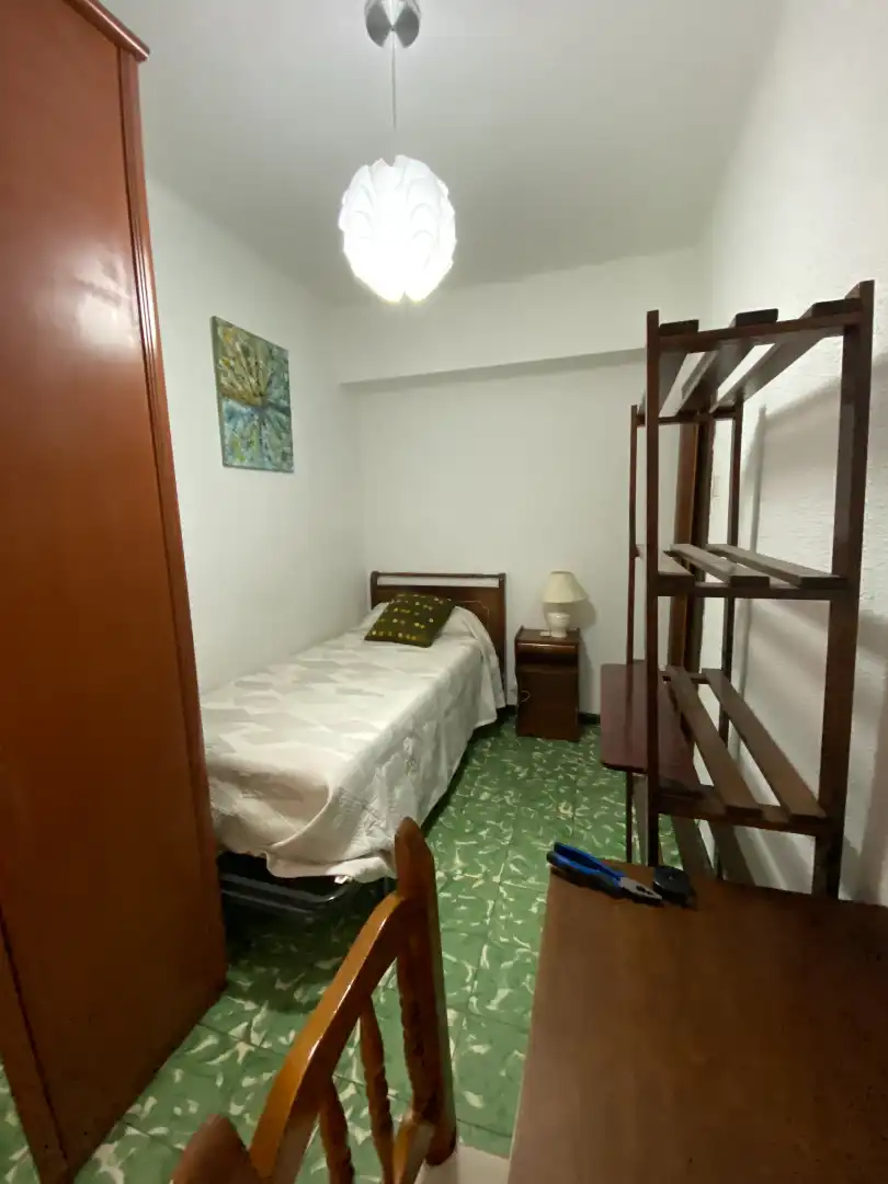 Bedroom of Flat for rent in Zaragoza  with Heating, Furnished and Oven