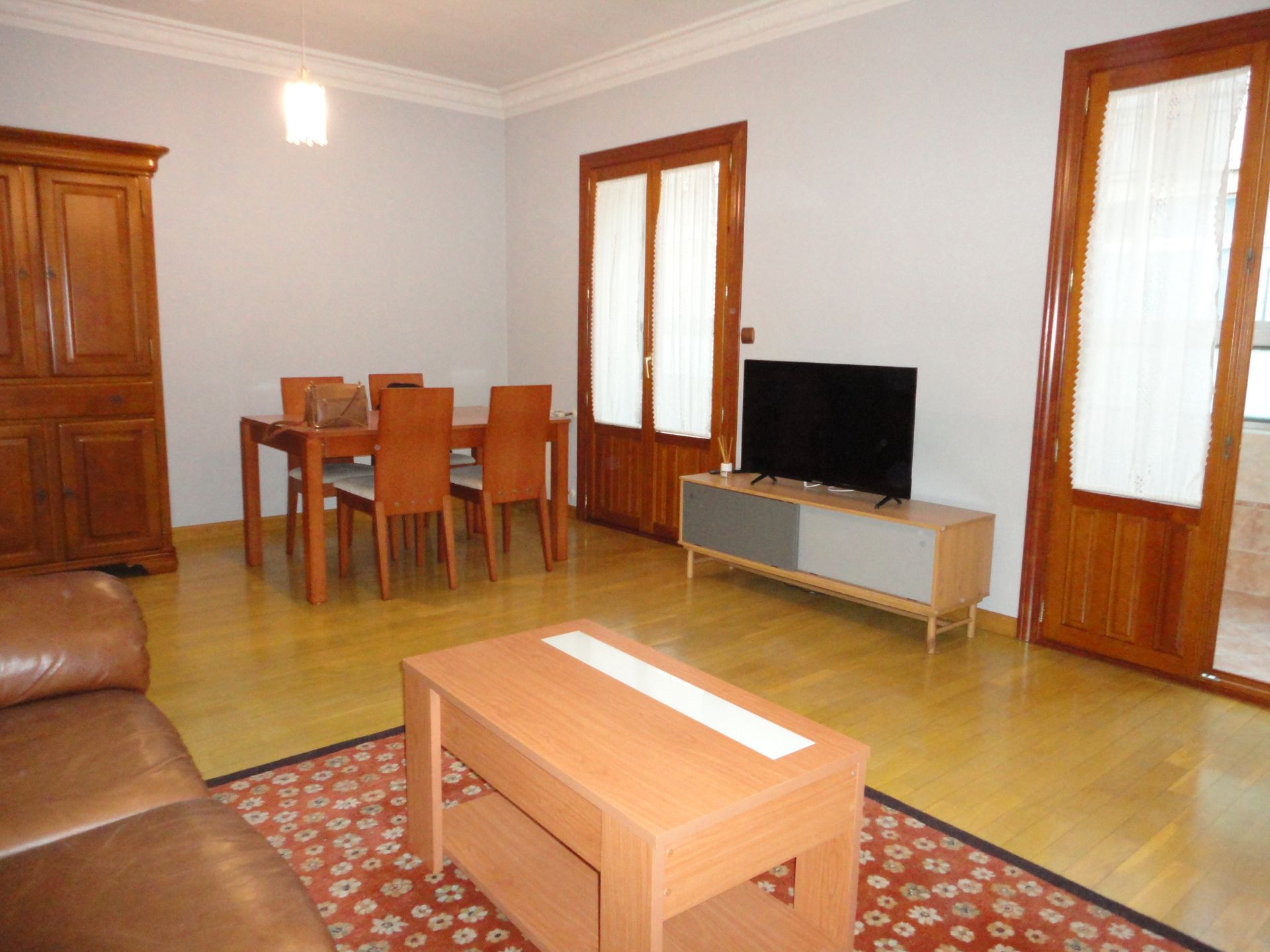 Sala d'estar de Pis de lloguer en Valladolid Capital amb Calefacció, Terrassa i Moblat