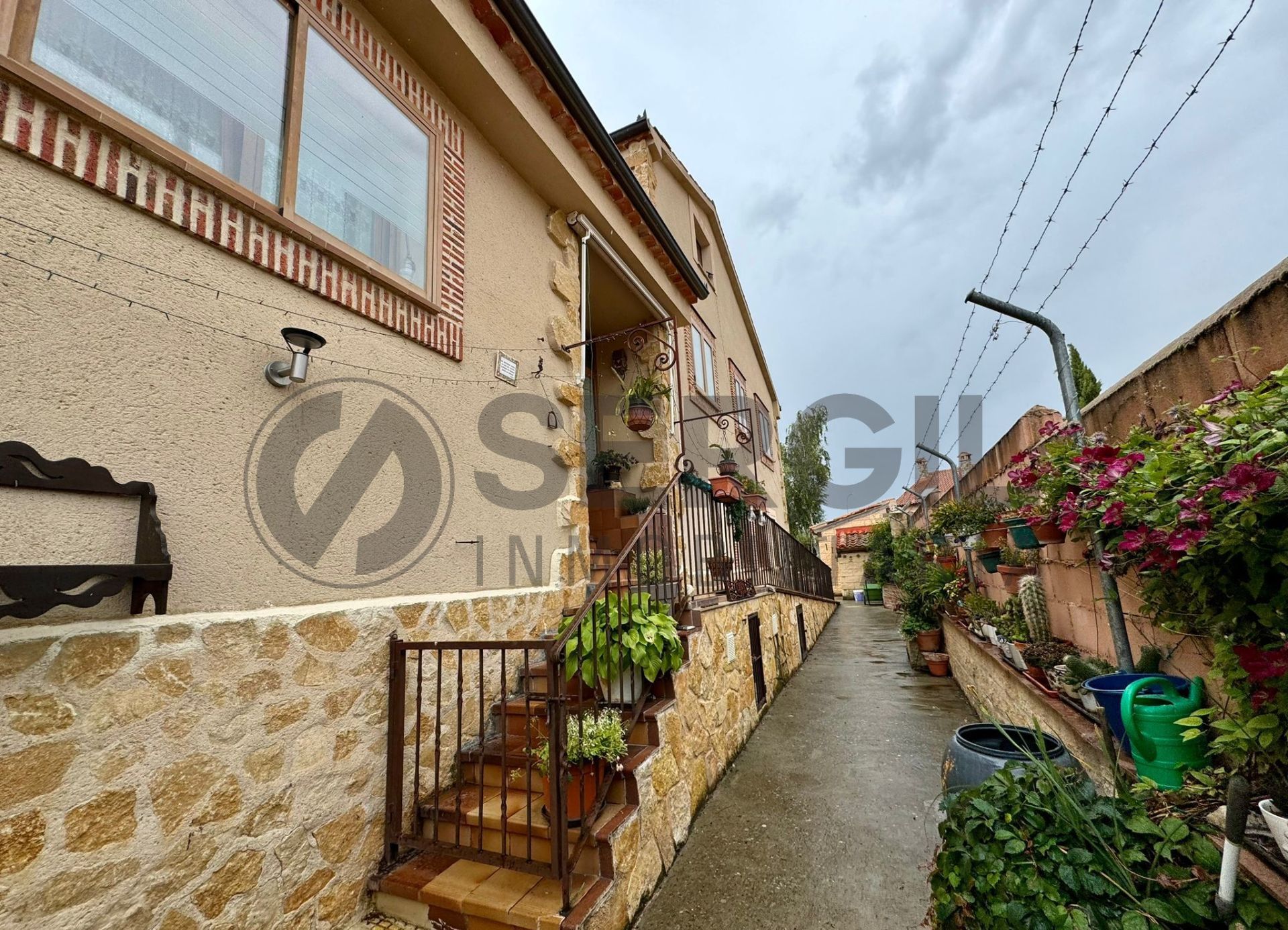 Vista exterior de Casa o xalet en venda en Prádena amb Calefacció i Jardí privat