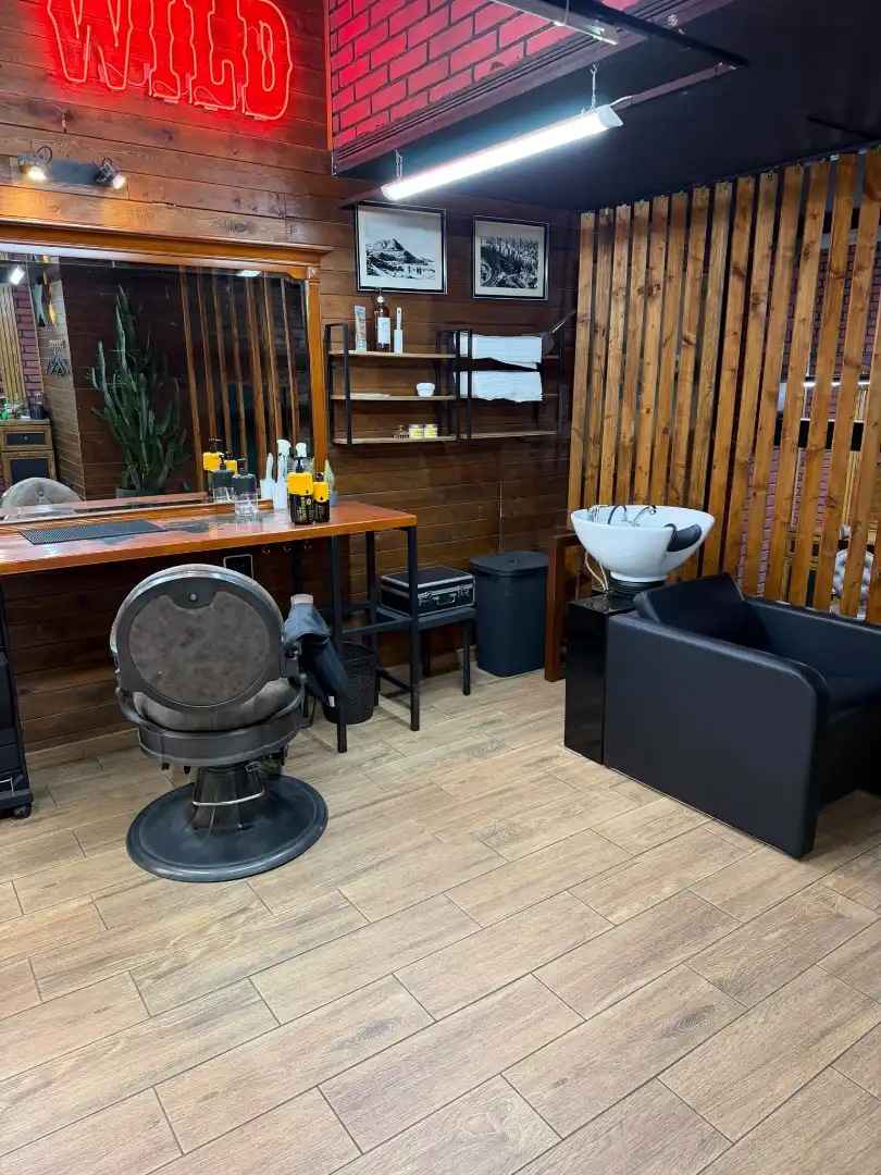 Local comercial en traspàs a Avinguda de Sarrià 43