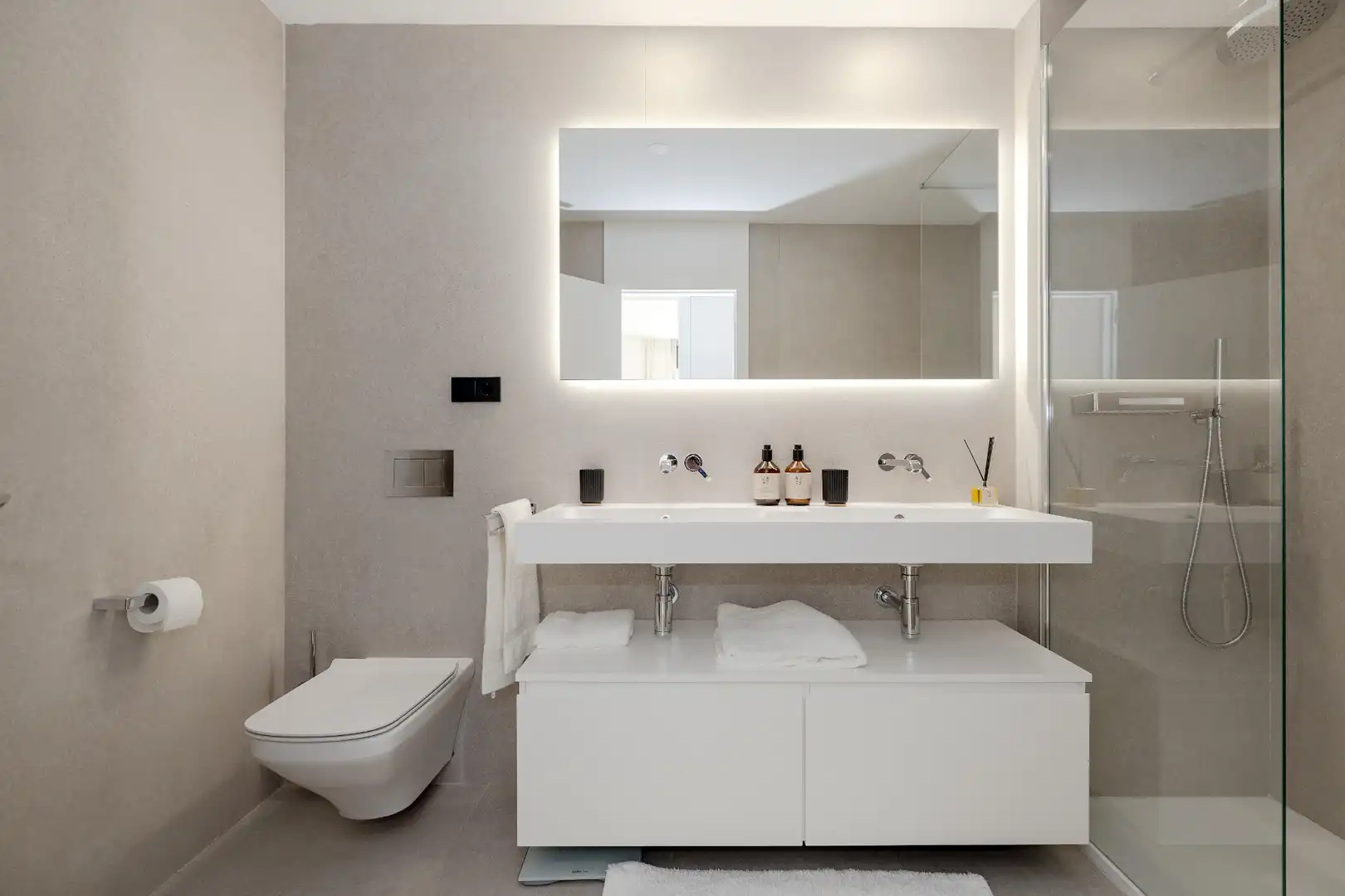 Baño de Piso en venta en Marbella con Aire acondicionado, Calefacción y Terraza