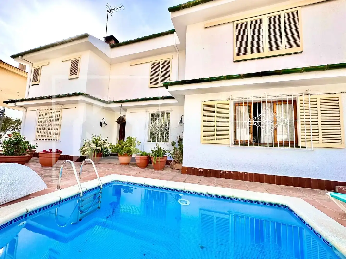 Vista exterior de Casa o xalet en venda en Tossa de Mar amb Calefacció, Jardí privat i Terrassa