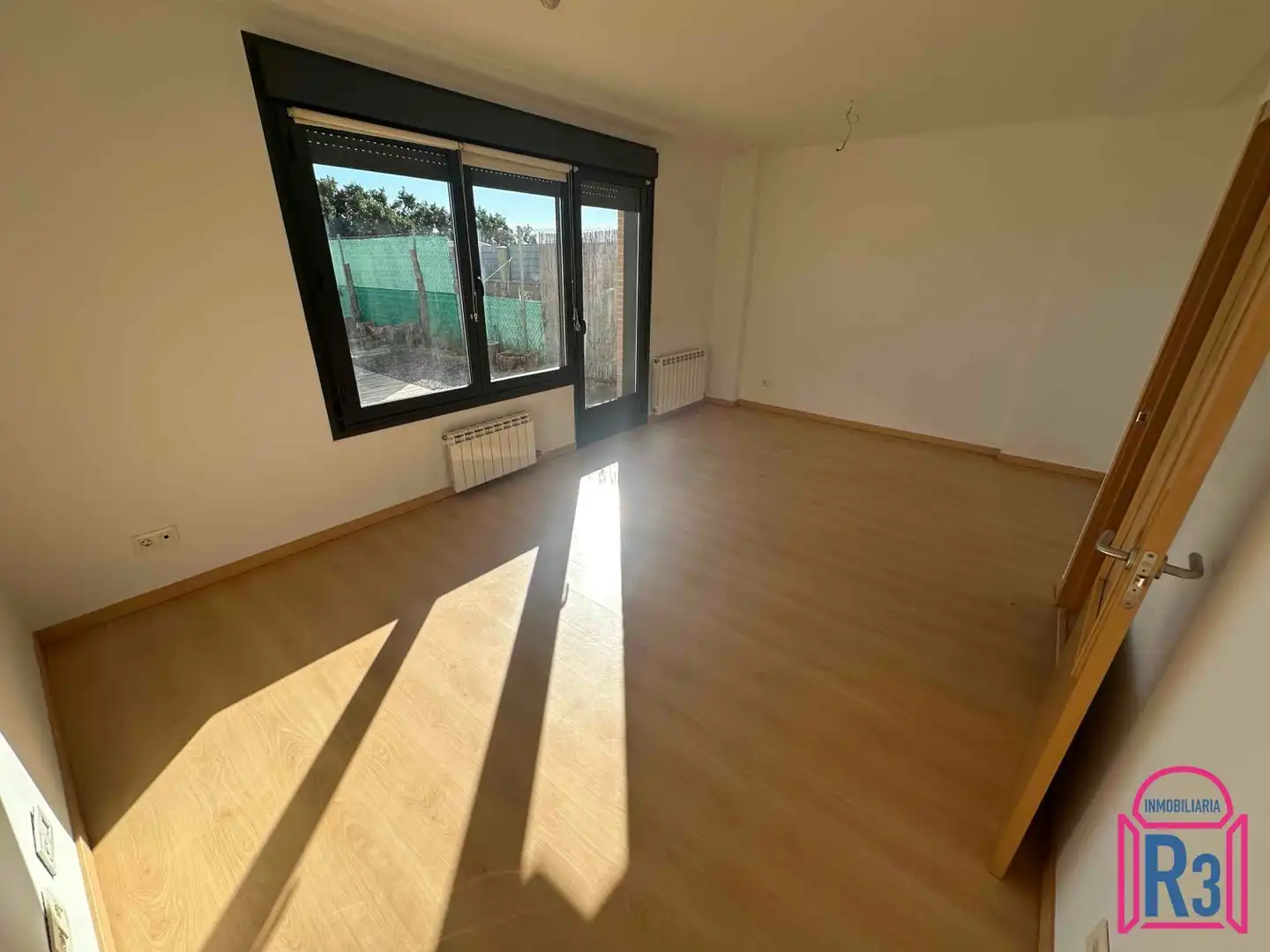 Detached homes for sale in Garrafe de Torío