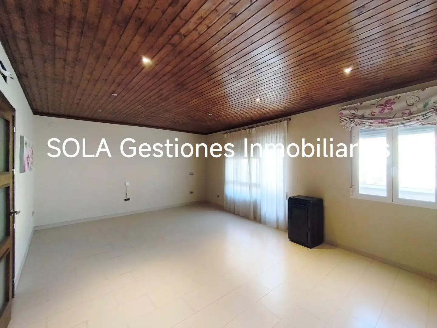 Flat with terrace for sale in Torreperogil