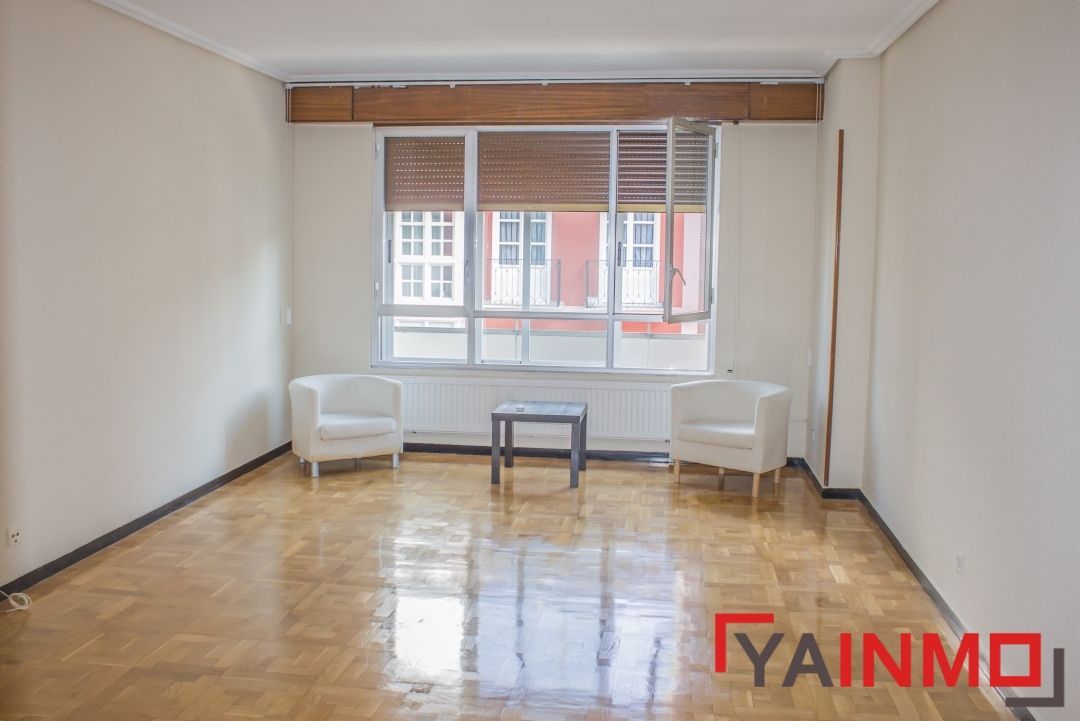 Living room of Flat for sale in Vitoria - Gasteiz  with Heating, Terrace and Storage room