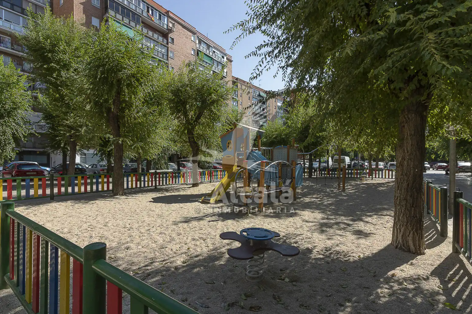 Vista exterior de Piso en venta en Alcalá de Henares con Aire acondicionado, Calefacción y Parquet