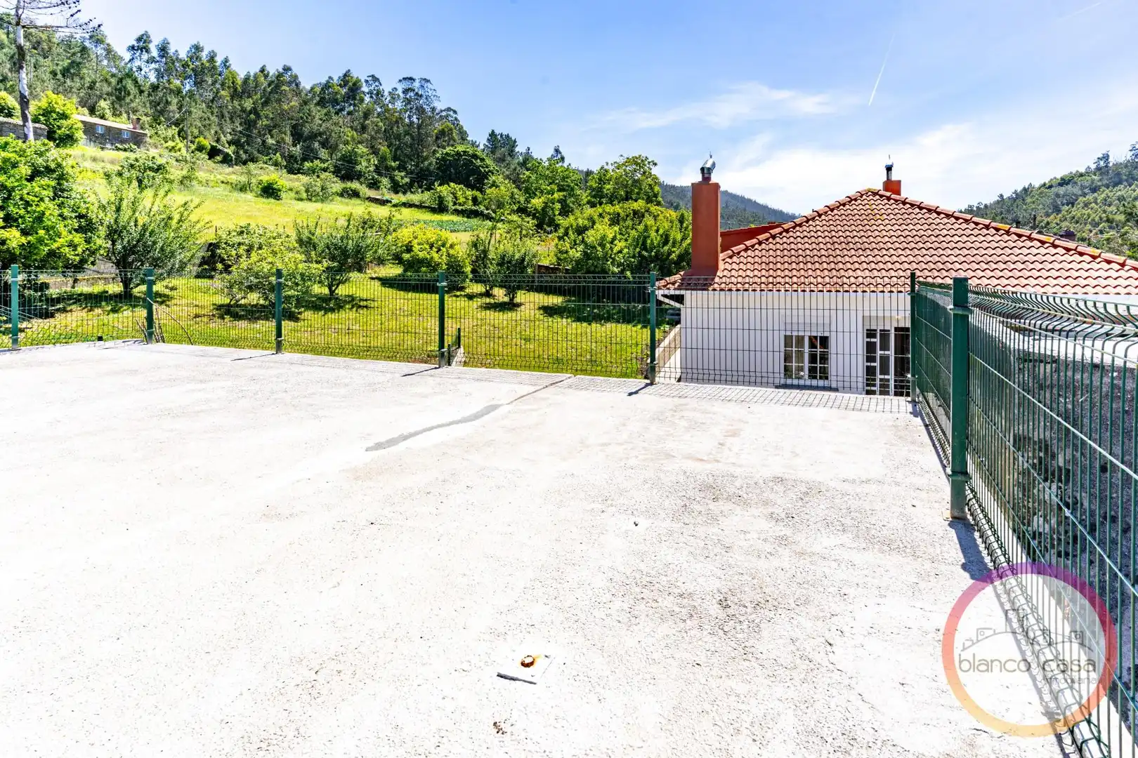 Außenansicht von Haus oder Chalet zum Verkauf in Cabana de Bergantiños mit Abstellraum und Möbliert
