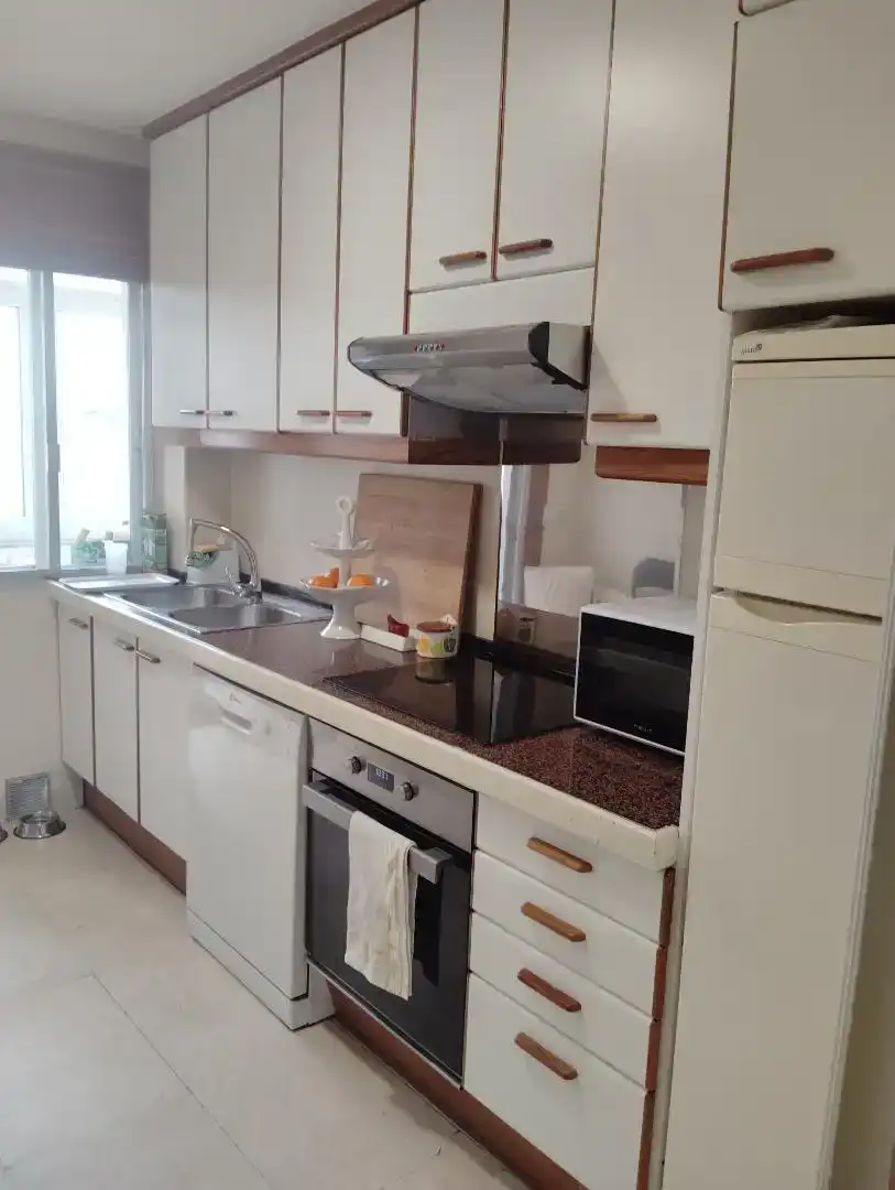 Küche von Wohnung zur Miete in Lugo mit Privatgarten, Abstellraum und Möbliert