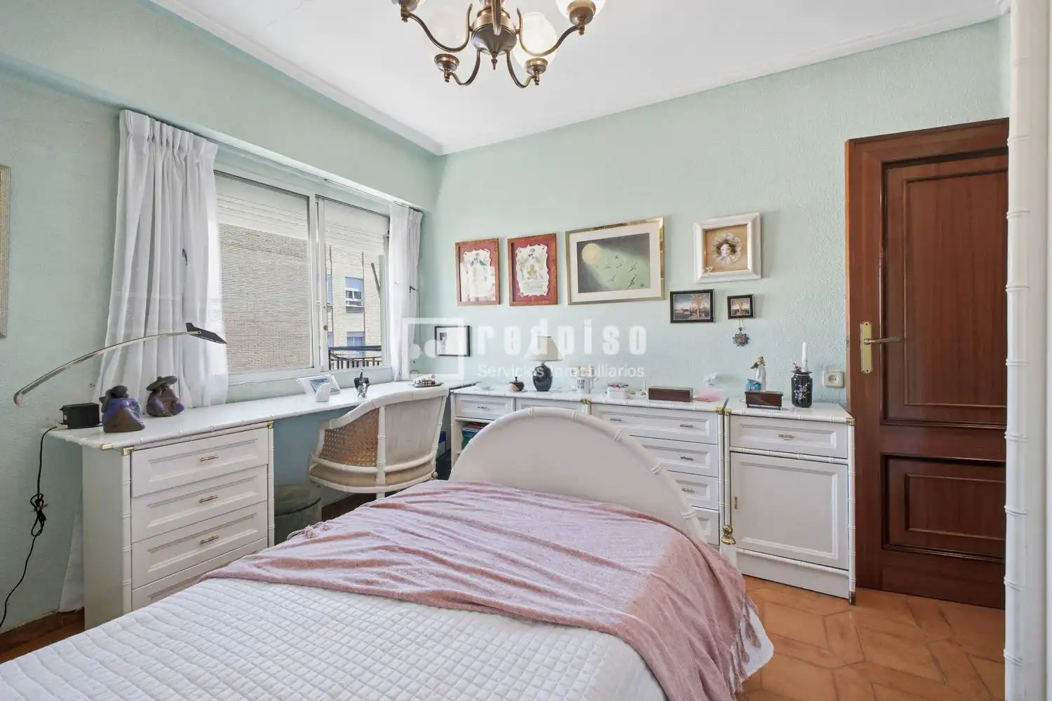 Habitación de Piso en venta en Valencia con Calefacción, Terraza y Amueblado