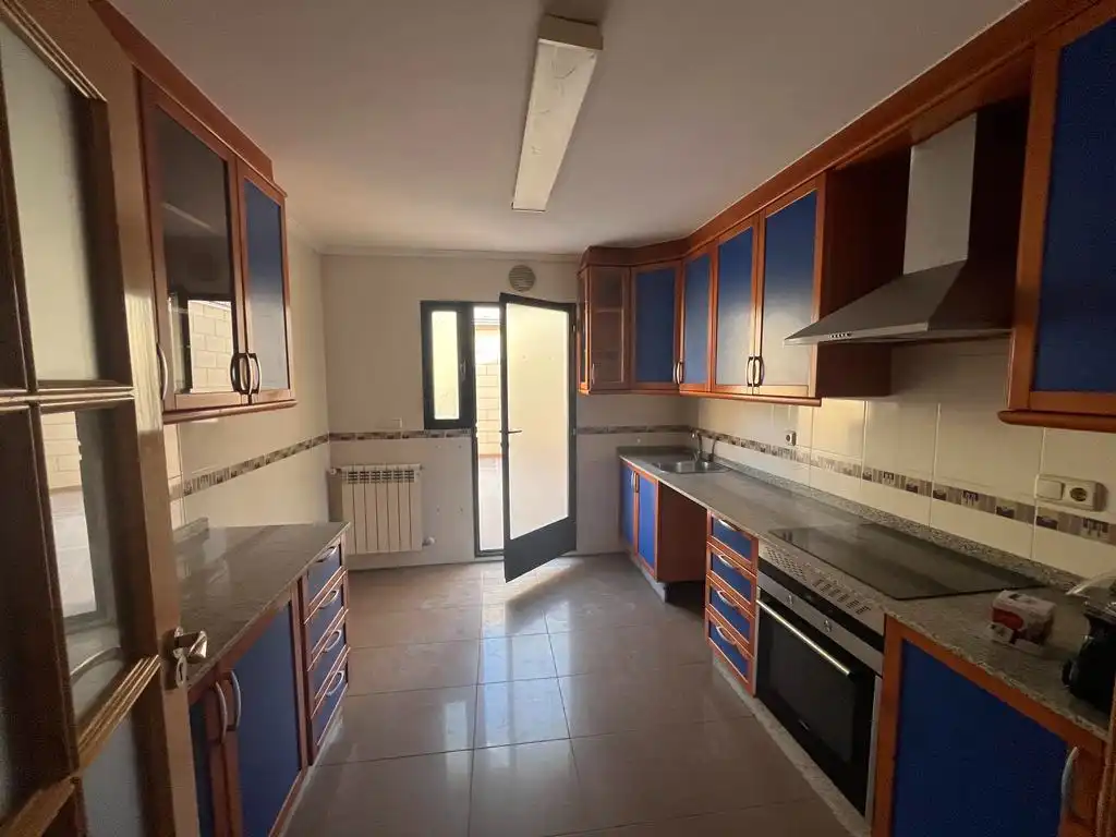 Cuina de Casa o xalet de lloguer en Albacete amb Calefacció, Parquet i Terrassa