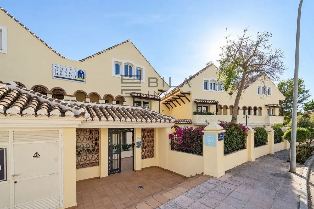 Flat with pool for sale in White Pearl Beach, imagen 30