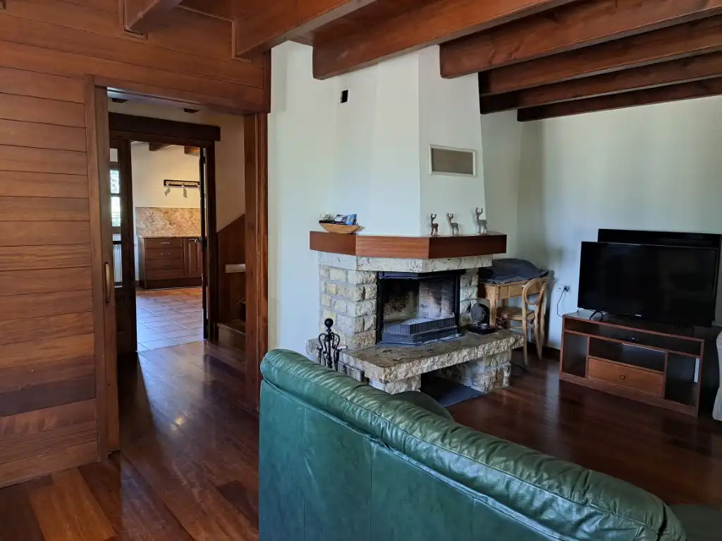 Houses for rent in Carrer Mossèn Cinto Verdaguer, 5, Das