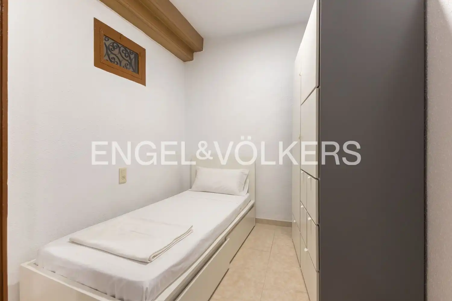 Bedroom of Flat for rent in Ciutat Vella 