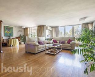 Living room of Flat for sale in  Madrid Capital  with Air Conditioner and Terrace