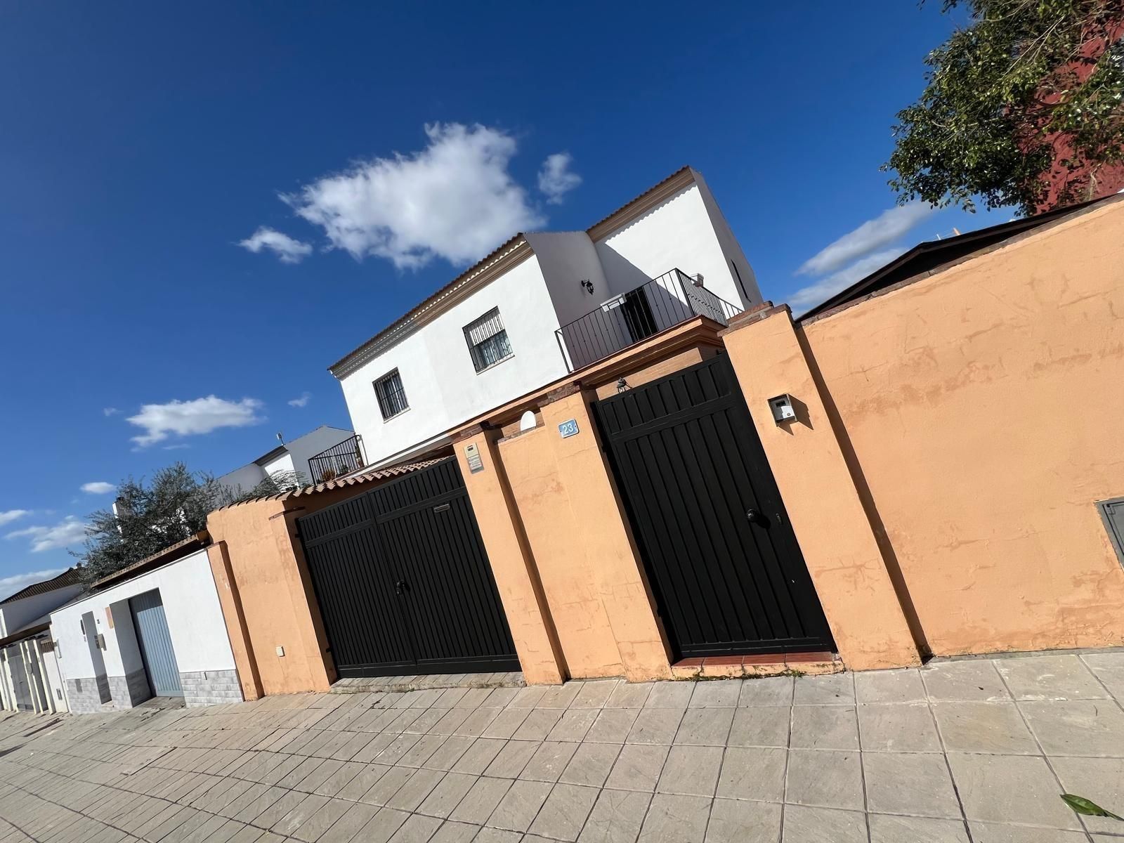 Vista exterior de Casa adosada en venda en Los Molares