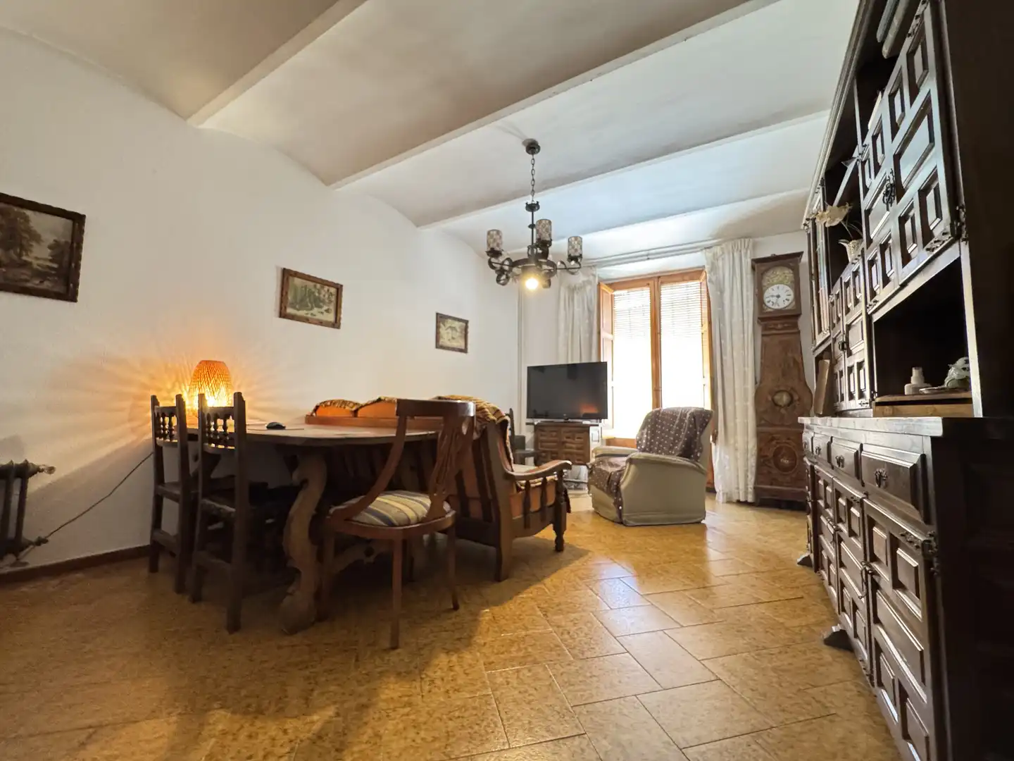 Sala d'estar de Casa o xalet en venda en Cervià de Ter amb Jardí privat i Terrassa