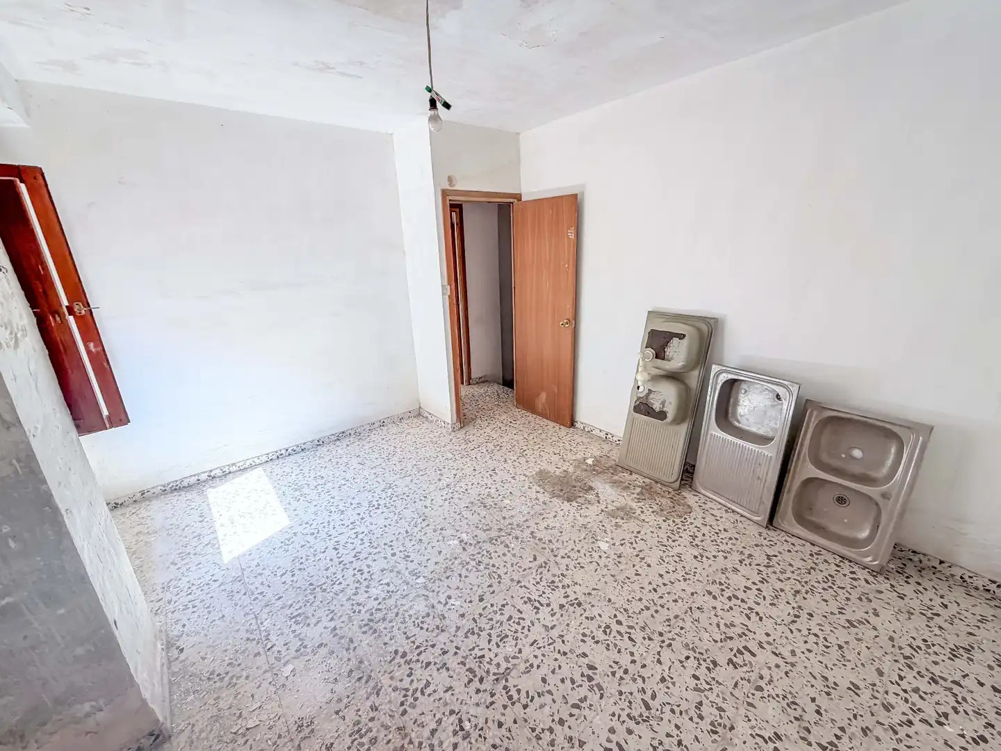 Country house zum Verkauf in Loja mit Balkon