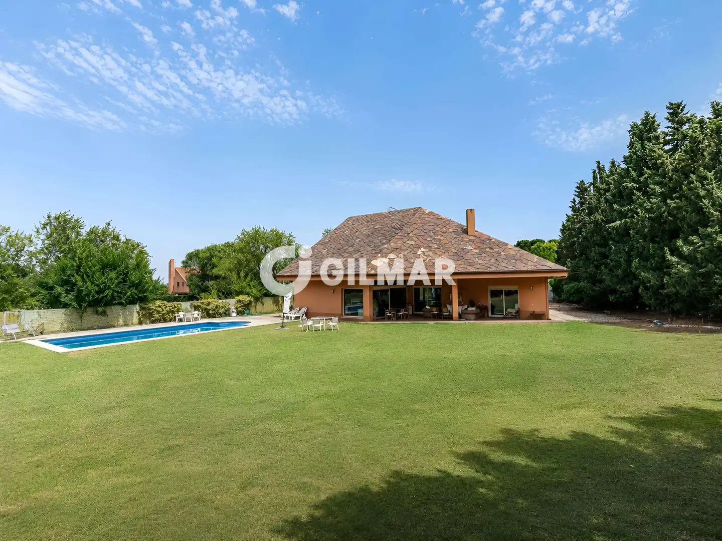 Detached house with pool for sale in Somosaguas, imagen 8