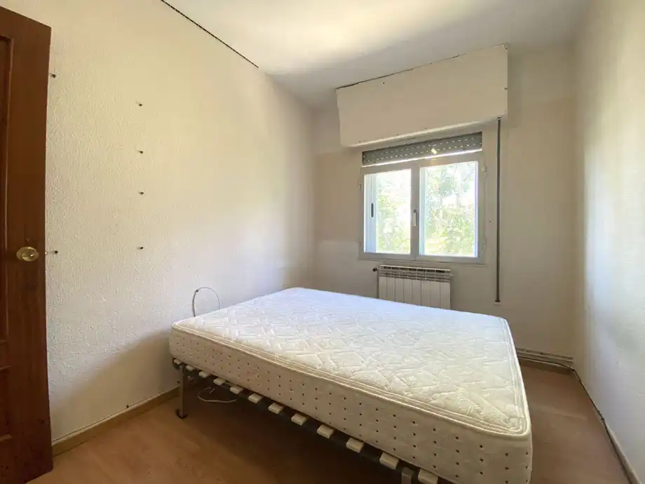 Habitación de Piso en venta en Vitoria - Gasteiz con Calefacción, Terraza y Trastero
