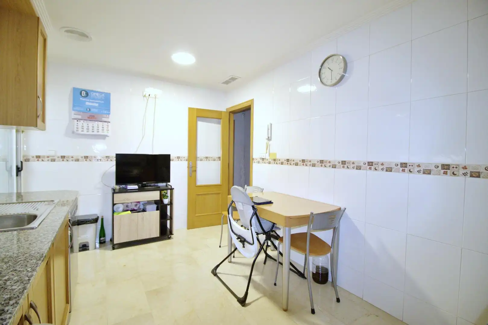 Flat for sale in Elche / Elx  with Air Conditioner and Alarm