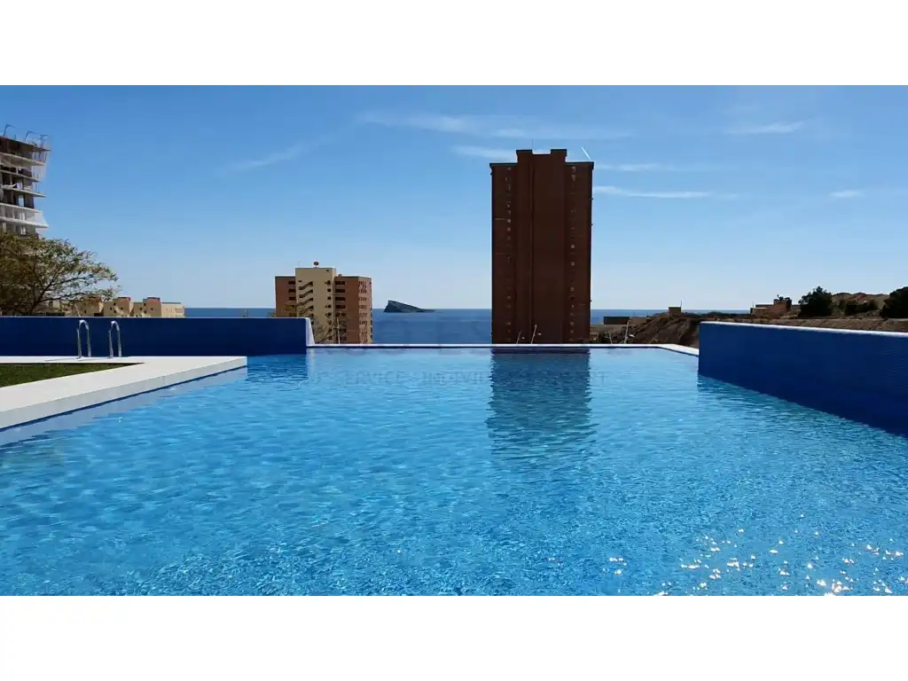 Schwimmbecken von Wohnung zum Verkauf in Benidorm