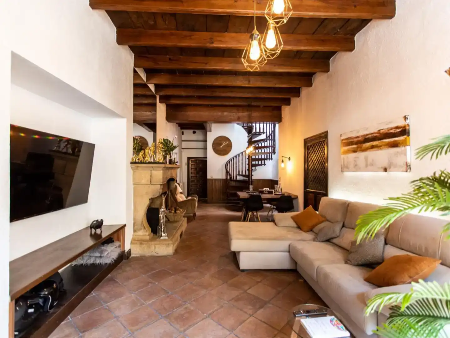 Sala d'estar de Finca rústica en venda en Sant Andreu de Llavaneres amb Balcó