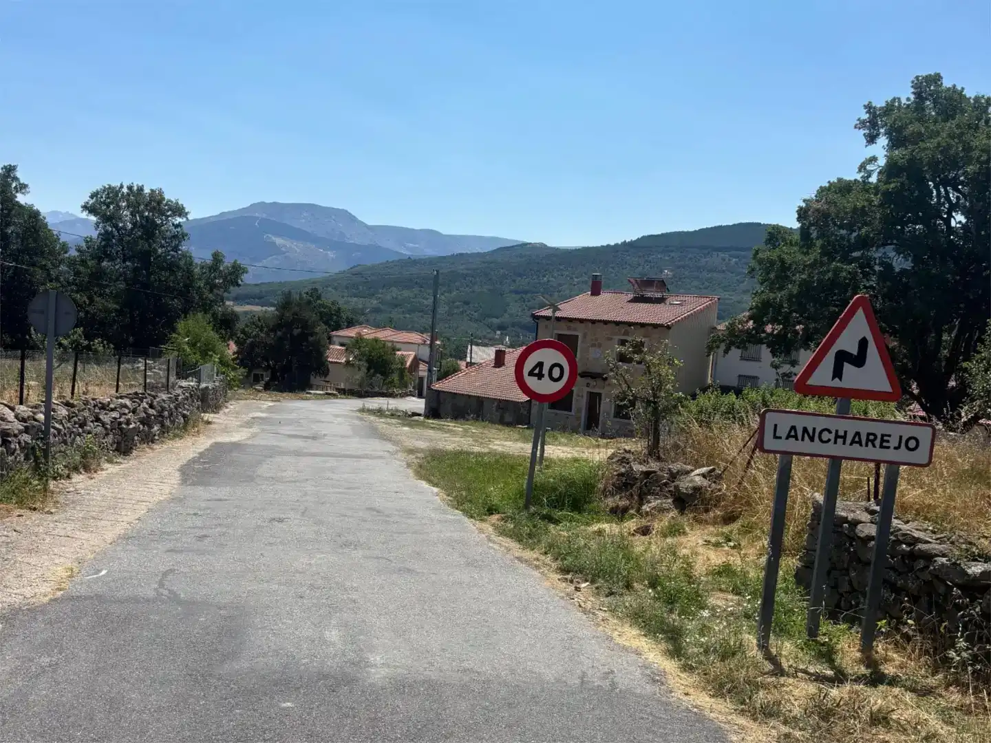 Detached homes for sale in La Carrera 