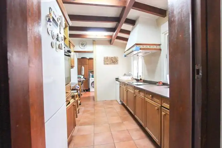 Kitchen of Houses for sale in Valencia  with Air Conditioner, Heating and Terrace