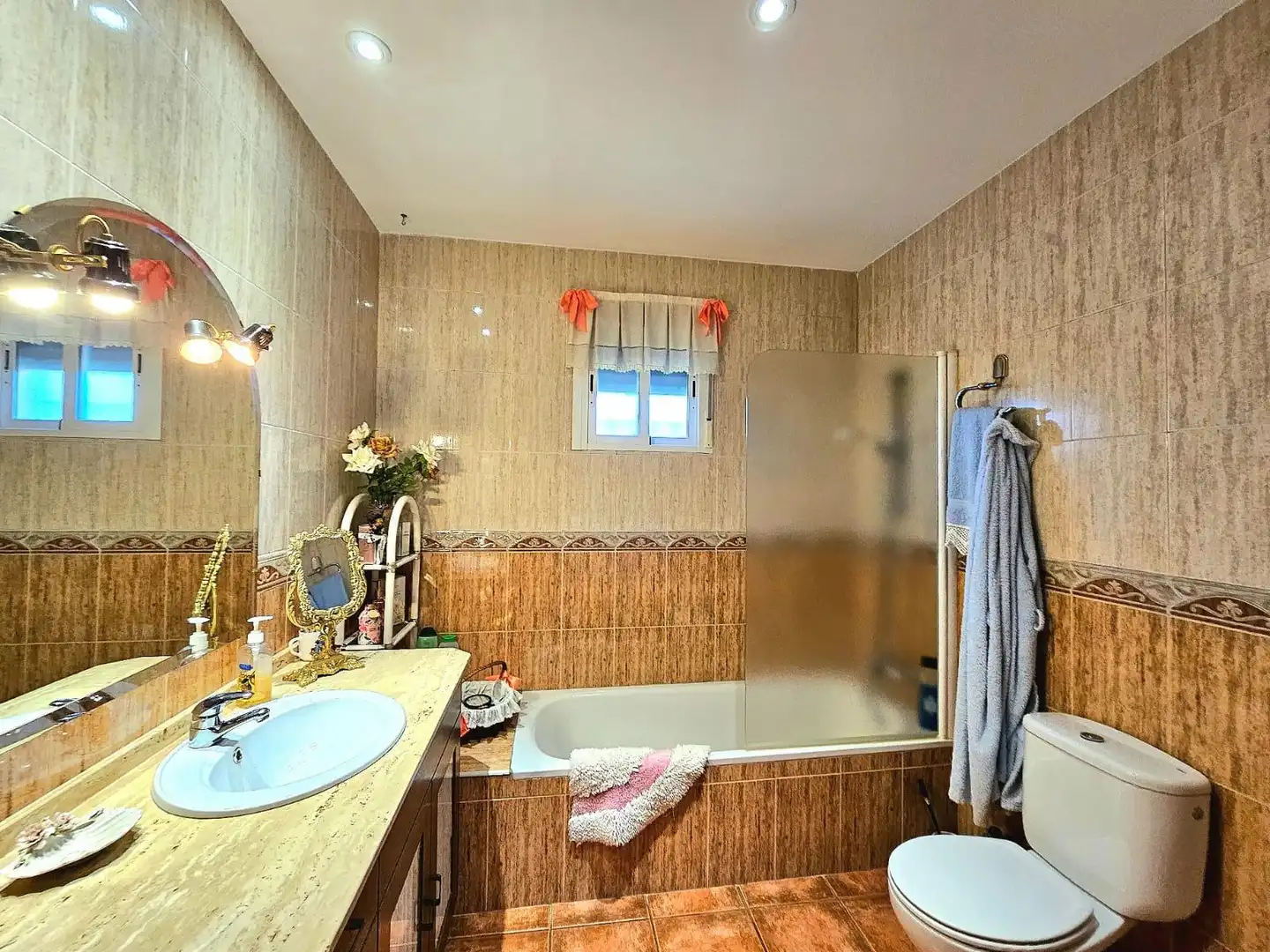 Bathroom of Houses for sale in Córdoba  with Air Conditioner, Private garden and Terrace