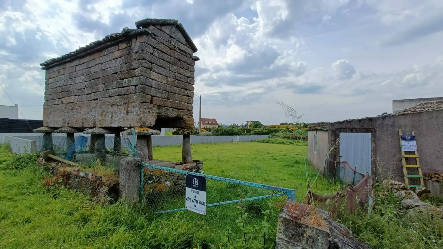 Casa o xalet en venda en Camariñas amb Calefacció, Jardí privat i Terrassa