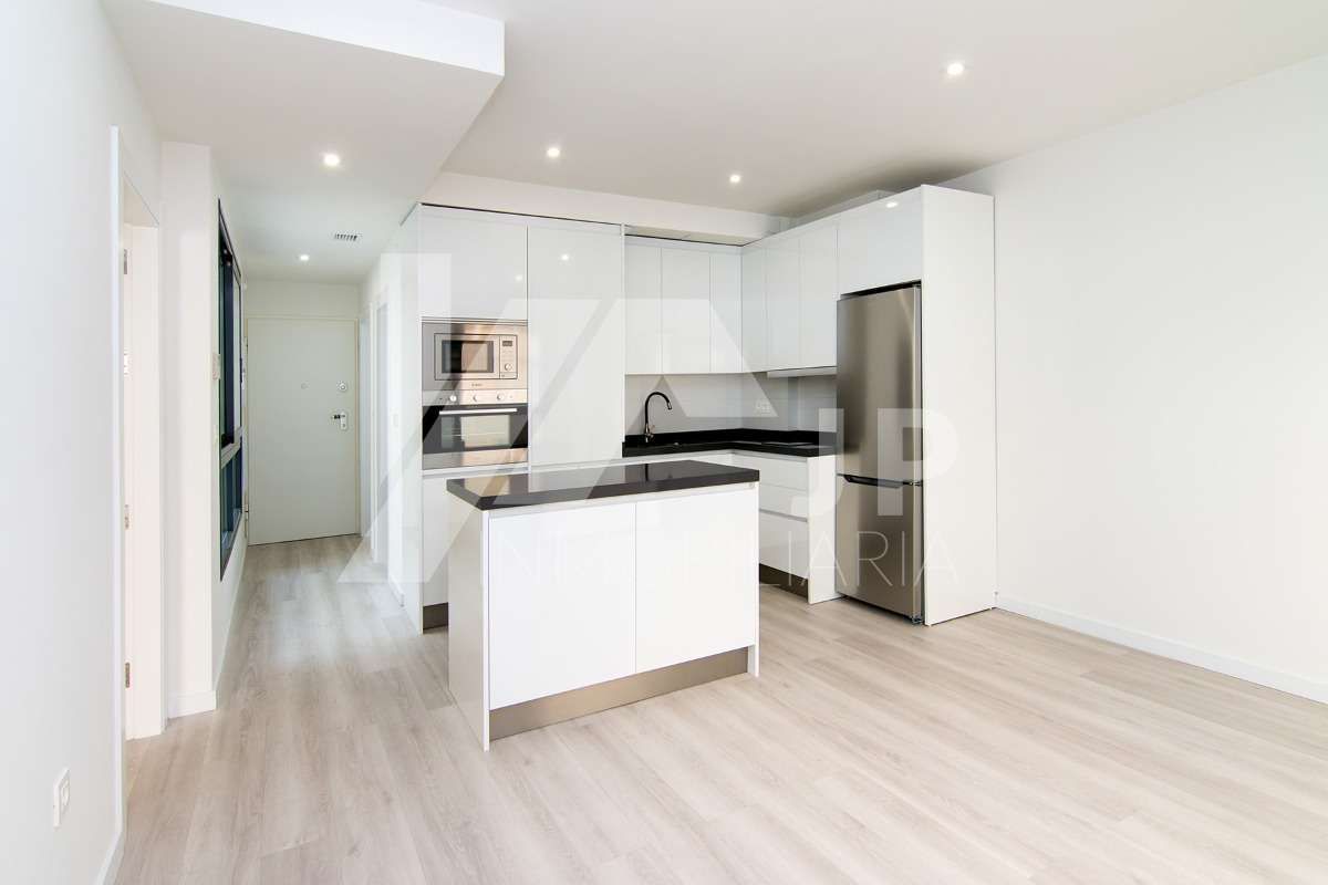 Kitchen of Apartment to rent in  Granada Capital  with Air Conditioner, Heating and Parquet flooring