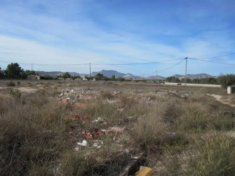 Finca rústica en venda en Novelda