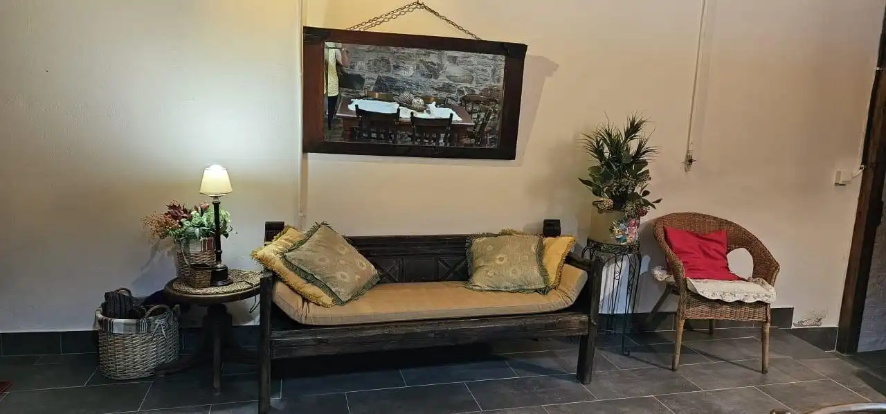 Sala d'estar de Finca rústica en venda en Ponferrada amb Jardí privat