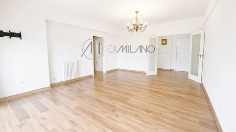 Foto 3 de Piso en venta en Alcalde Hevia, Zona Fernández Ladreda, Pontevedra Capital