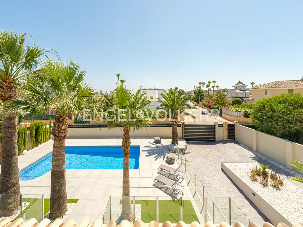 Casa con piscina en venta en Pueblo - Urbanizaciones, imagen 29