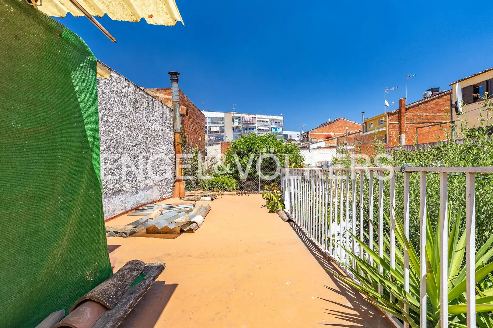 Terraza de Casa adosada en venta en Terrassa con Calefacción, Jardín privado y Terraza