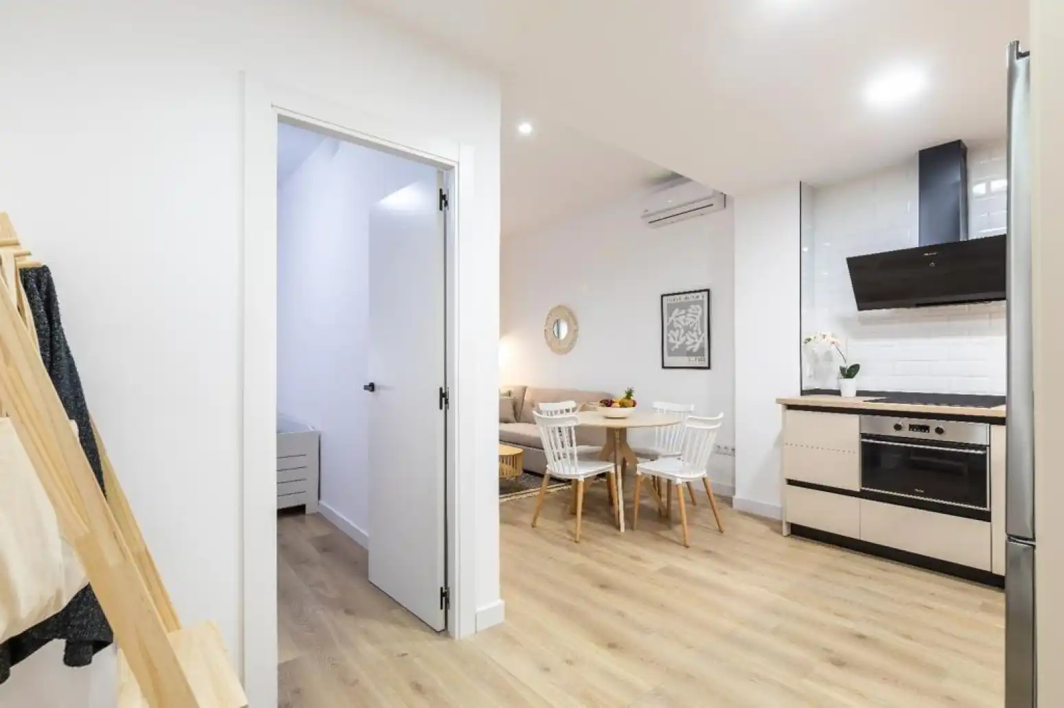 Wohnung zur Miete in Valencia mit Klimaanlage, Heizung und Parkett