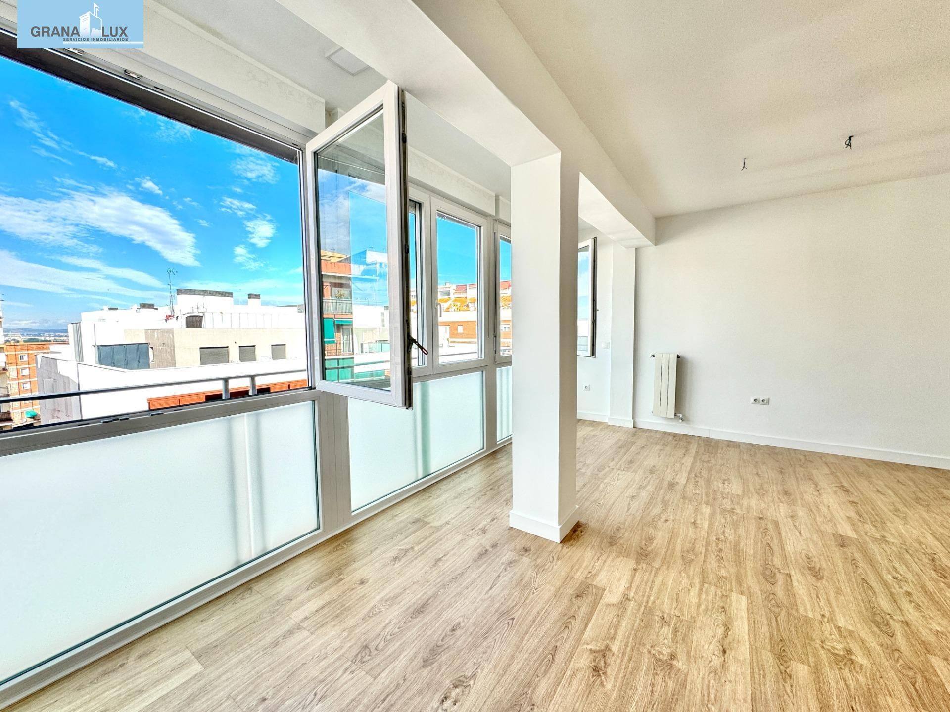 Living room of Flat for sale in  Granada Capital