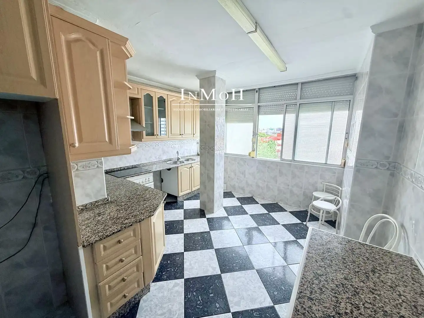 Cocina de Piso en venta en Cádiz con Terraza