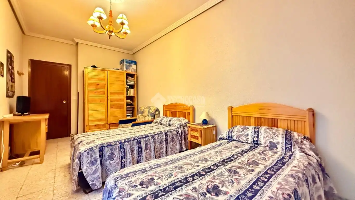 Bedroom of Flat for sale in Fuensalida, Toledo