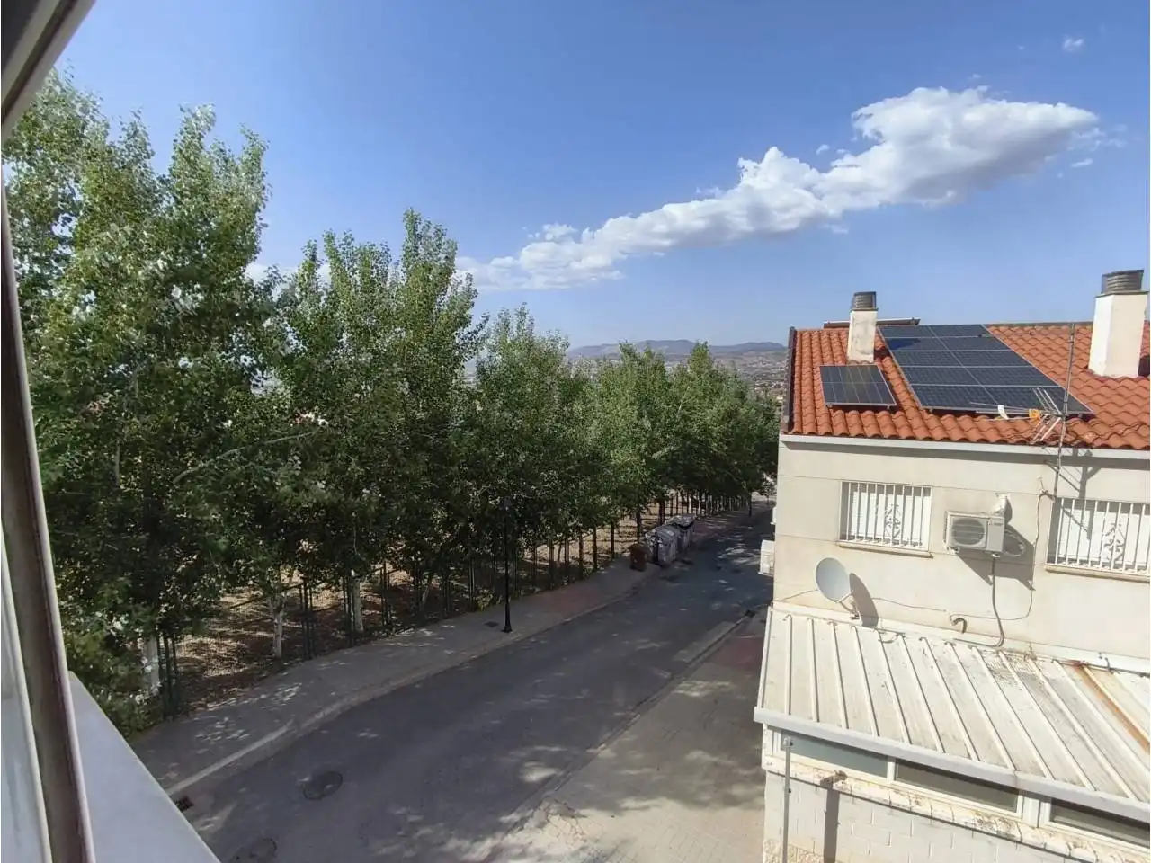 Vista exterior de Casa o chalet en venta en Ogíjares con Aire acondicionado