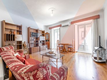 Piso con balcón en venta en Calle de Santiago
